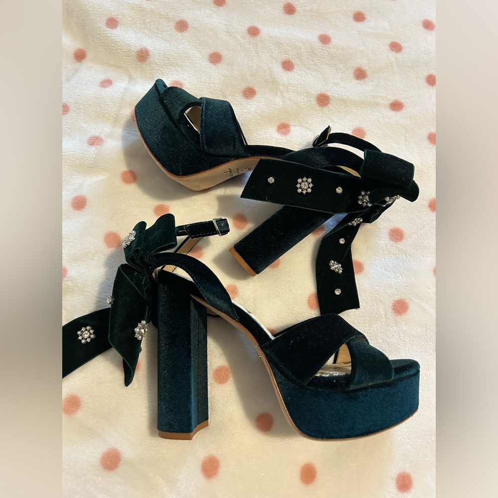 Antonio Melani x Nicola Bathie Bow Heels